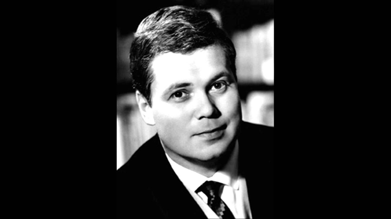 Dietrich Fischer-Dieskau sings 