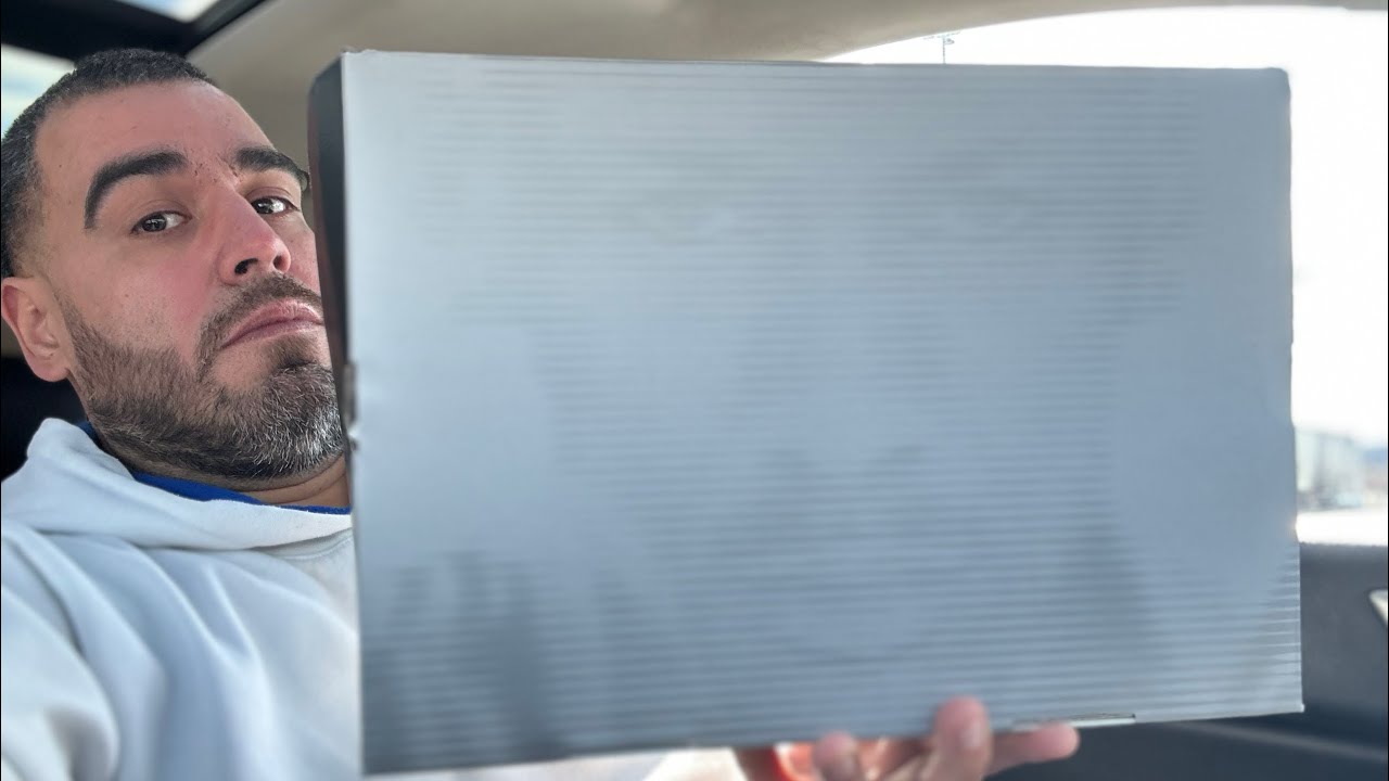 What&rsquo;s In This Jordan Face Box? Air Jordan 14 UNC REVIEW & UNBOXING 