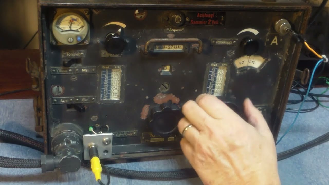 WW2 Torn E.b. Radio Receiver & EWb power supply