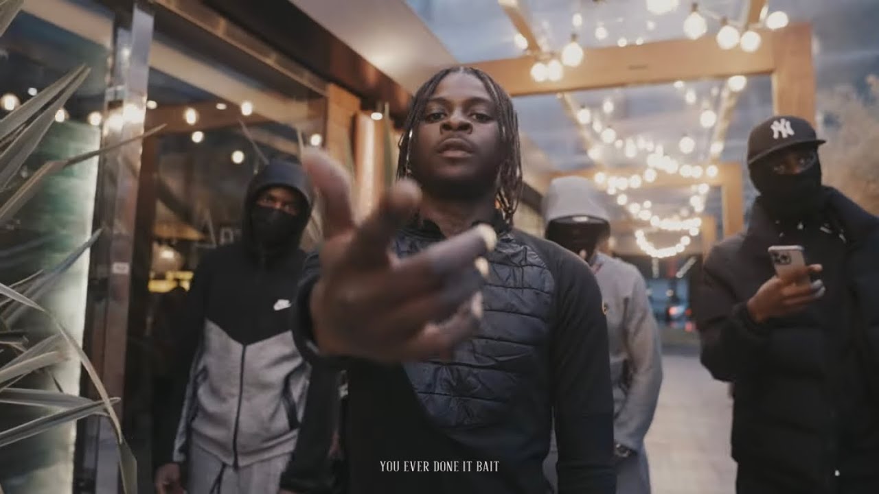 FOREIGN - POINT AT ME