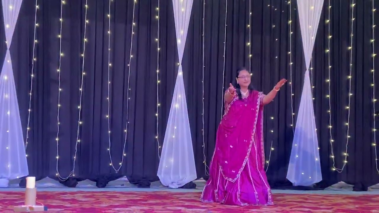 Bridesmaids dance