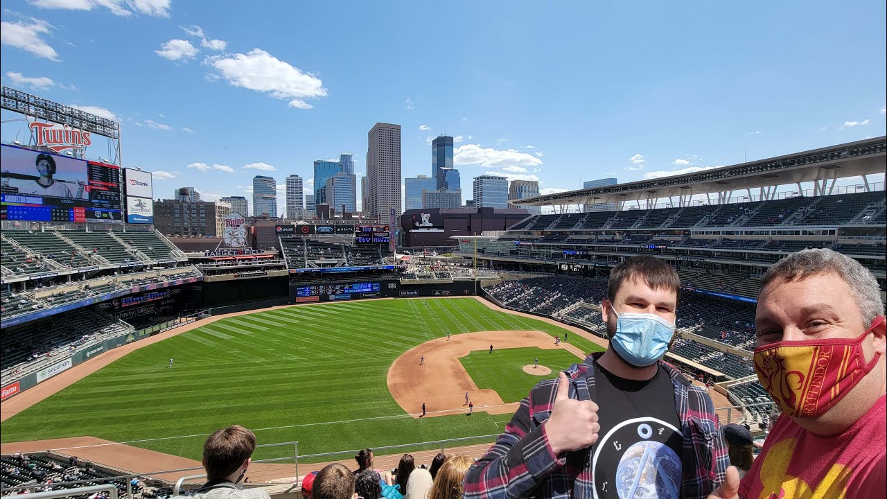 Going to a Minnesota Twins Game || Target Field Stadium || Target Field 2021