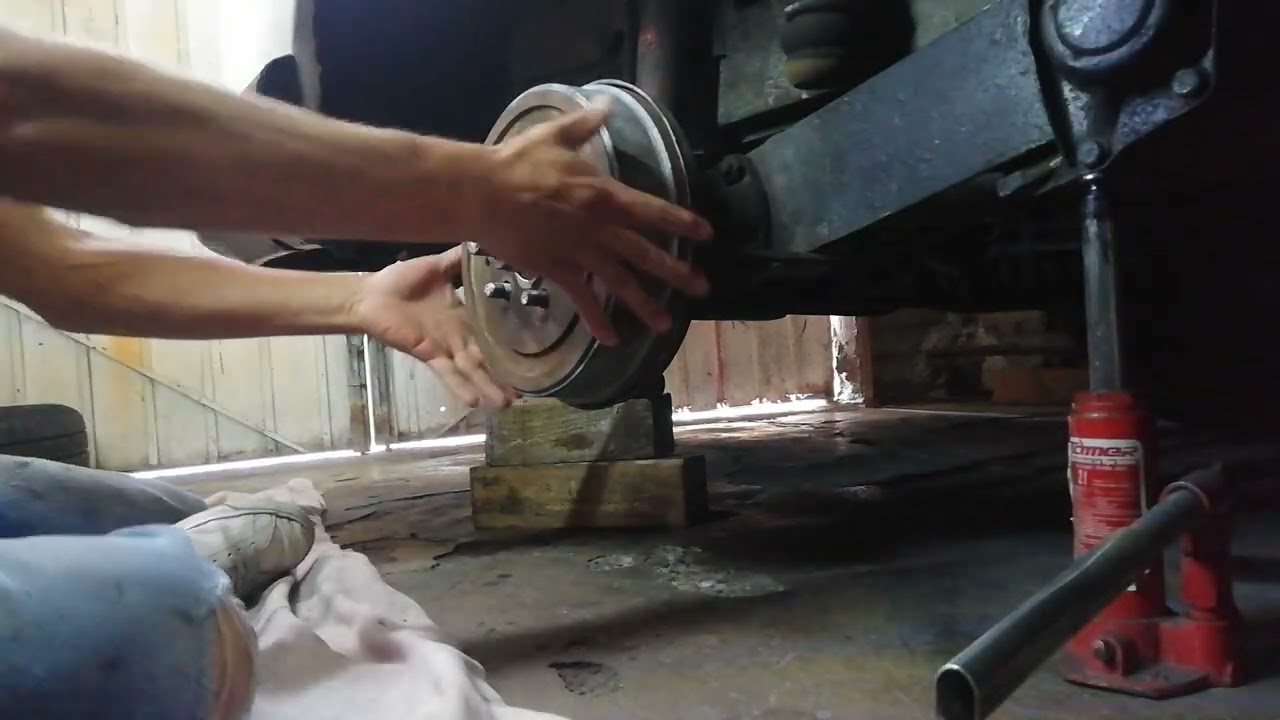 Cambio de baleros traseros de Combi Parte 1