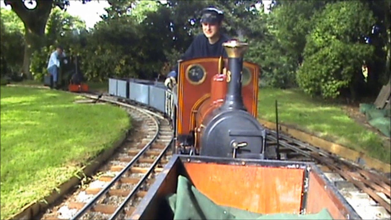 The Bagnall locomotive POUND on the bank at the GLLR
