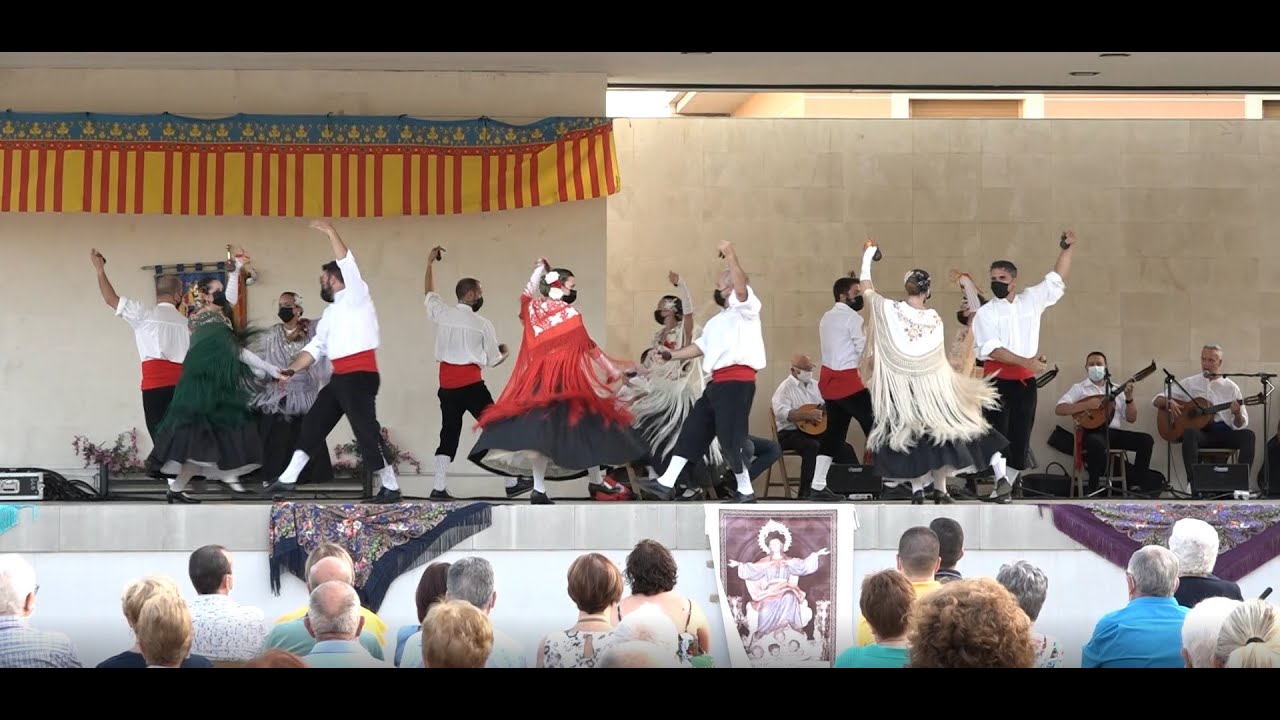 #TIBI: Actuació del grup de Cors i Danses de Tibi