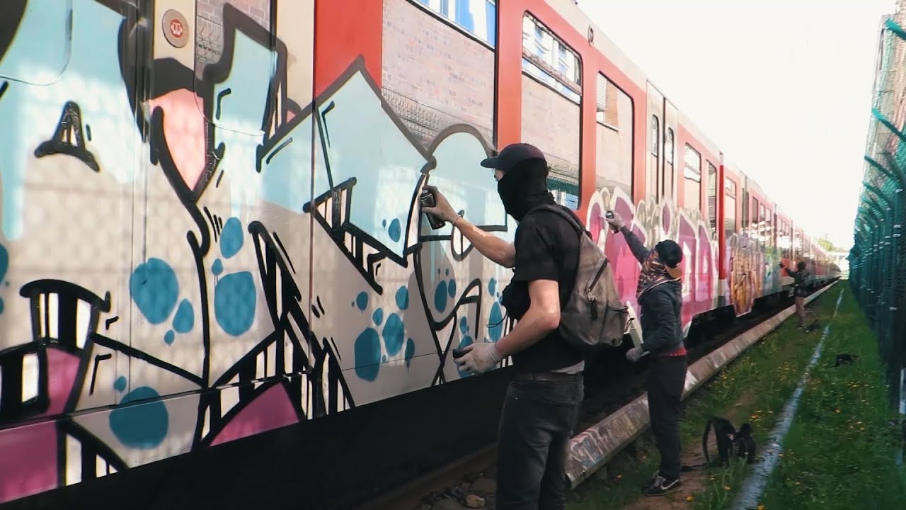Right Down The Line - EP 02