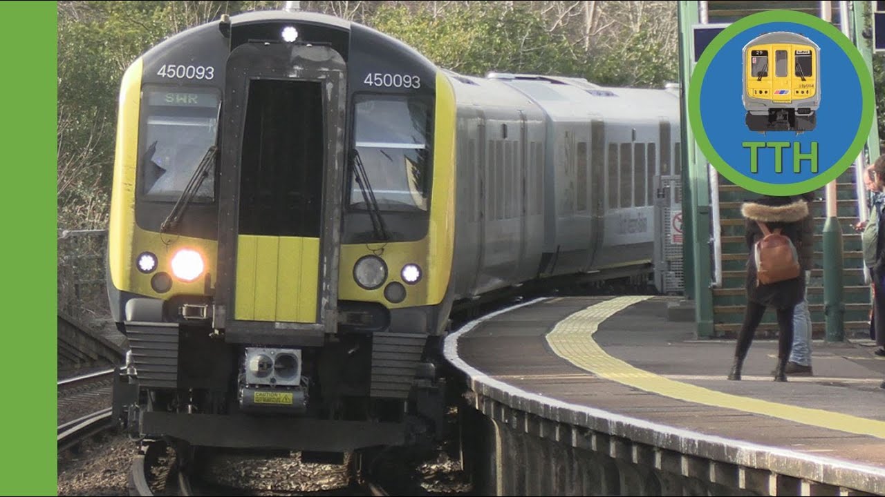 Trains at Woolston