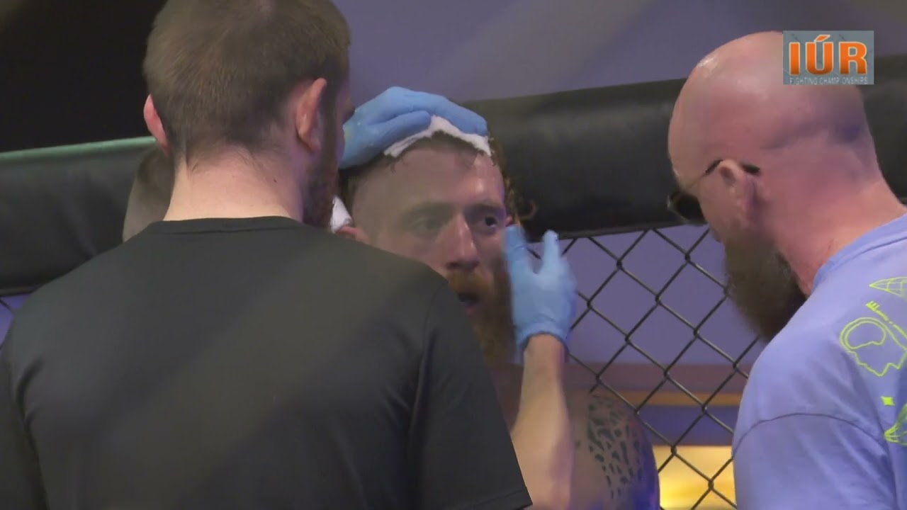 IÚR FC 8 - Brendan Brannigan vs Dewi Harrison
