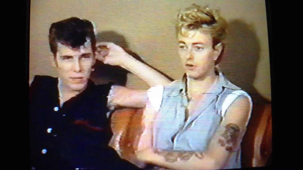 Stray Cats interview MV3 1983