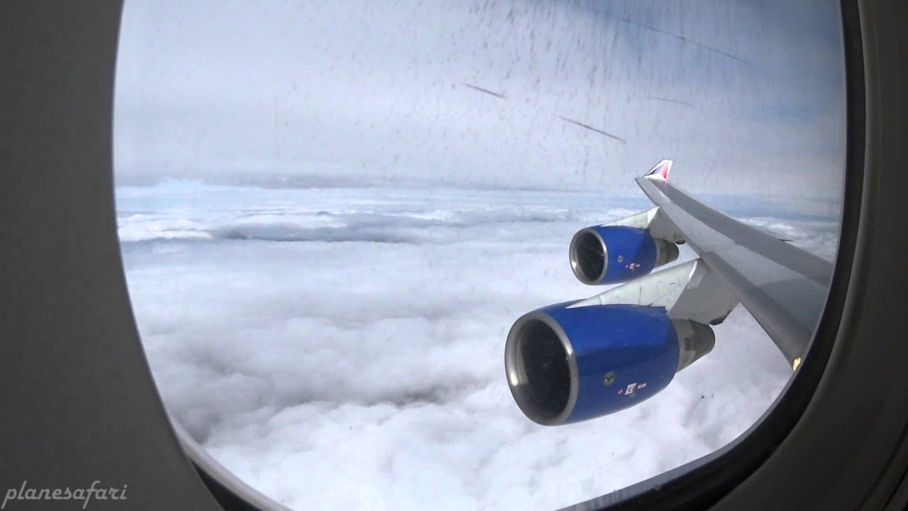 Boeing B747-400 – A Transaero Ski Charter to Salzburg