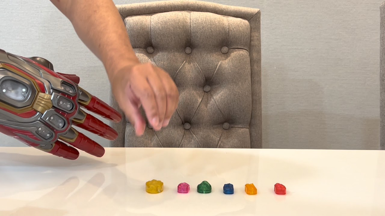 Avengers Iron Man Nano Gauntlet Legends Series (Short) Review