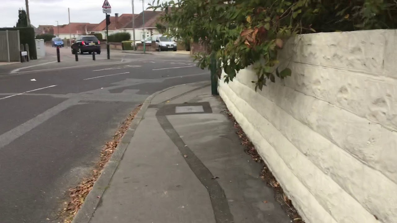 REALLY CLOSE VIEW: General Waste bin men emptying bins at Kingswell Road