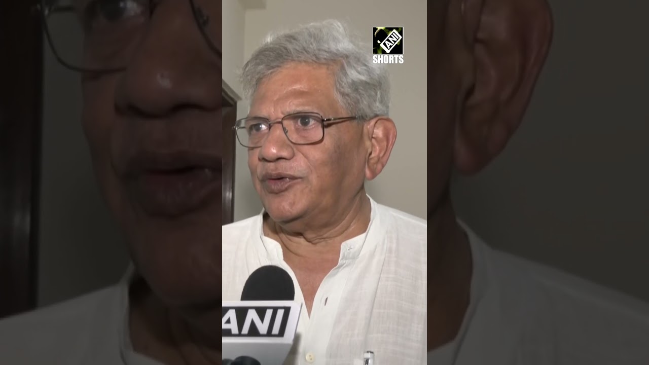&ldquo;Country must know the reason&hellip;&rdquo; Sitaram Yechury on NewsClick raids
