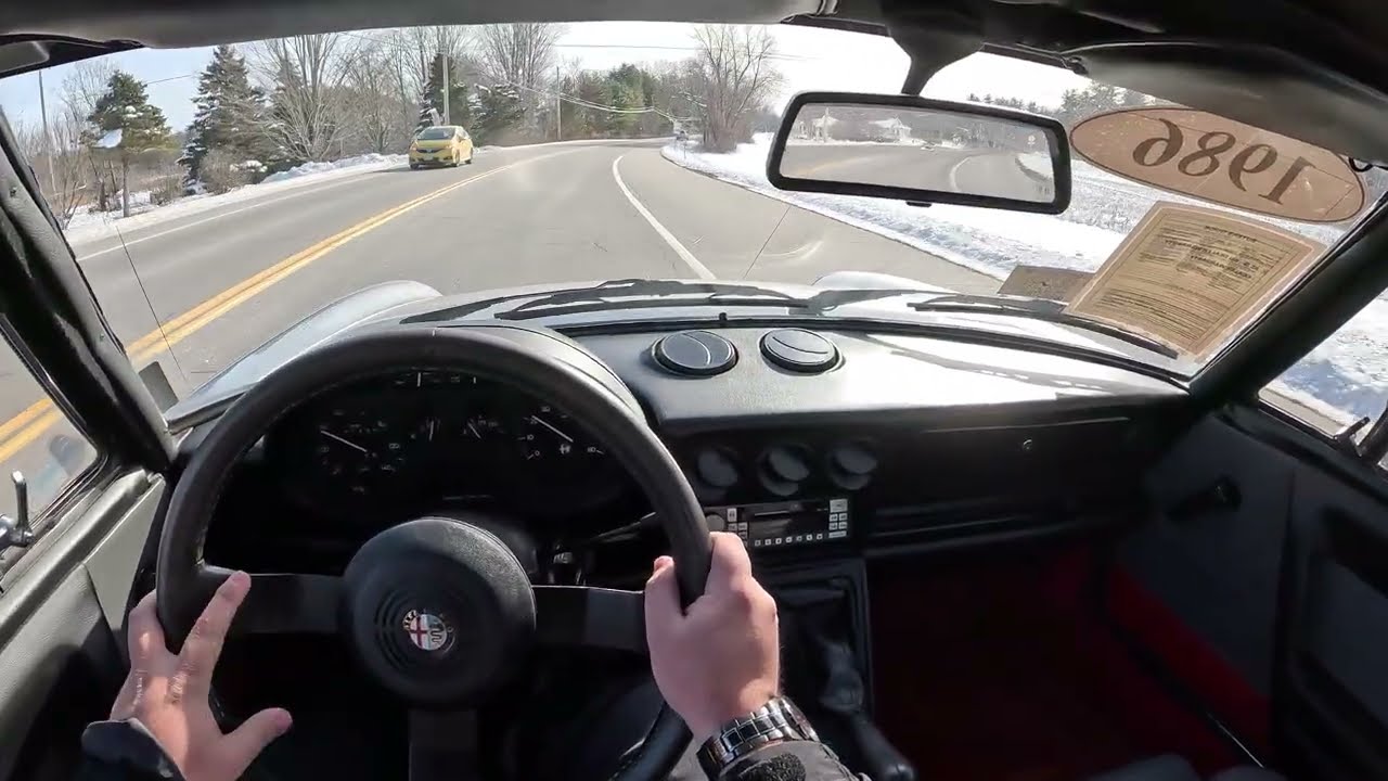 Alfa Romeo Spider Veloce Quadrifoglio 1986 года: поездка/обзор от первого лица