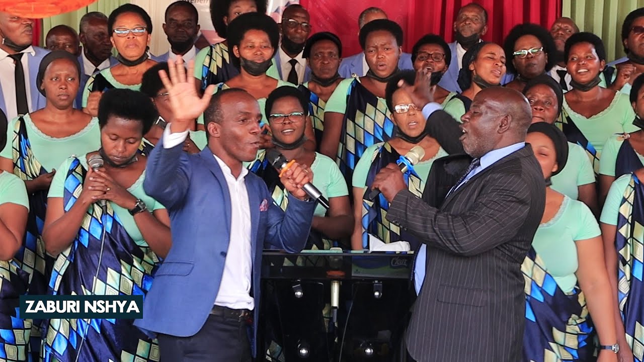 Mbega ibihe byiza 🥰 muri KORALI HOZIANA - Gitare we... Hagiye kuzagwa imvura🌧 Tugumane✝️ YERUSALEMU