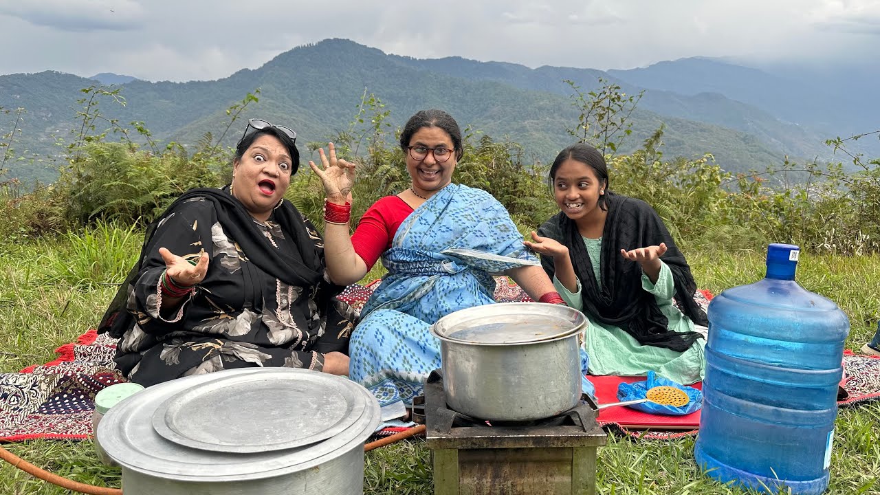 Nepal Mein Hyderabadi Biryani Desi Murgha !! Phir Se Barish Shuru || Hills Mountains 🏔️ Kirak Khala 