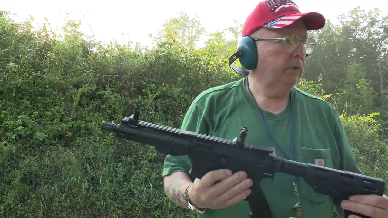 Первые выстрелы из пистолета ATI Alpha Maxx Polymer AR 15