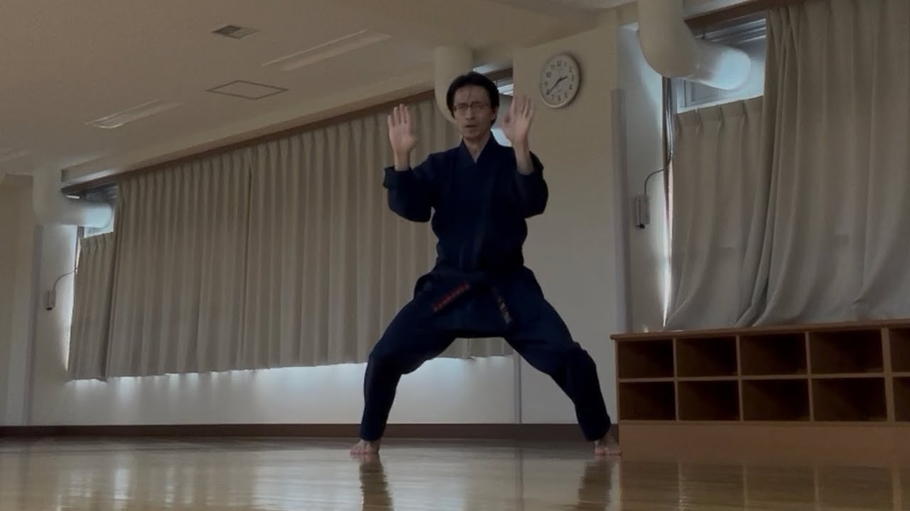 ５５歳の型　鎮闘　(Kata of 55 years old, Chintou)