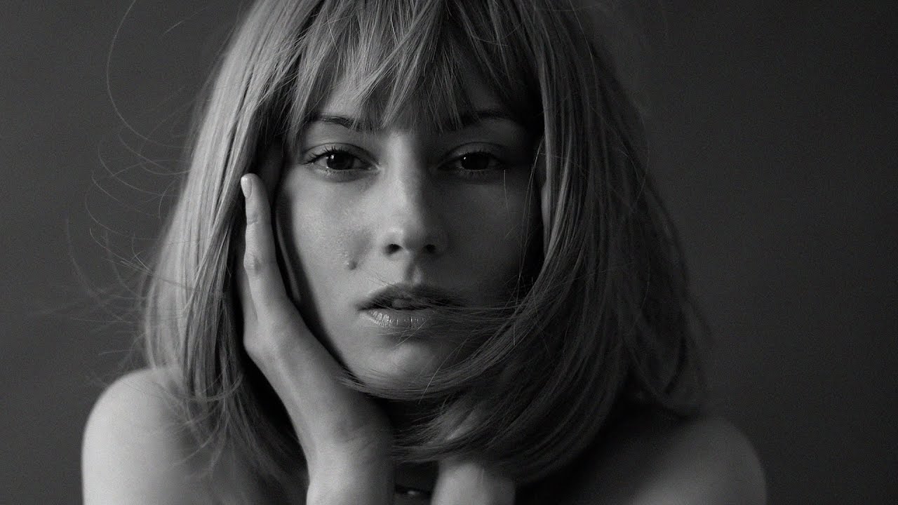 Seana - First Meet  [Mood Video]