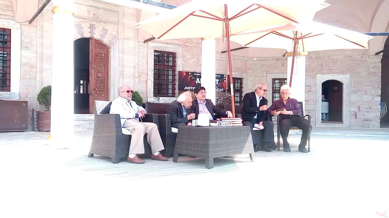 Annem beni yetiştirdi bu hizmete yolladı. Fırıncı ( Mehmet) abi , Mehmet Paksu, fethi abi .