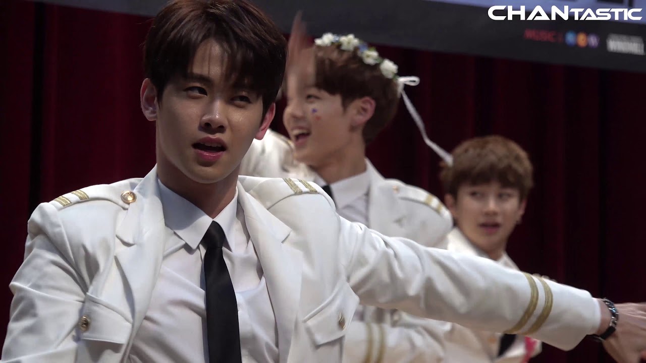 180429 유앤비(UNB) 노량진 CTS 아트센터 팬사인회 Only One 찬 CHAN focus