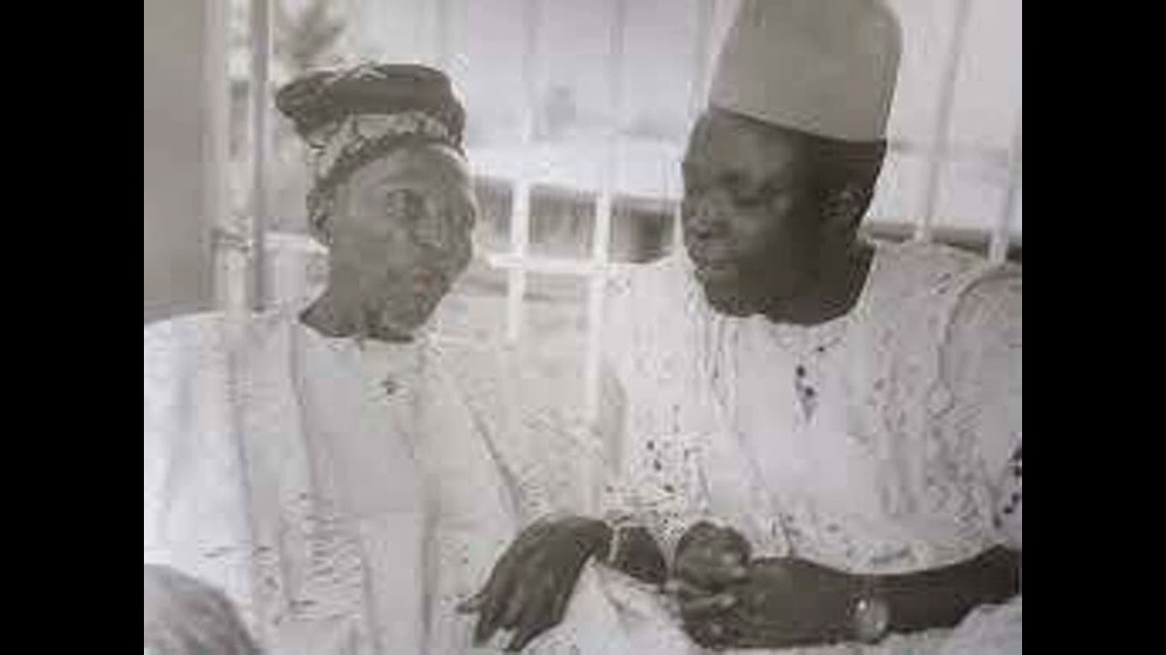 Chief Lanrewaju Adepoju - Aiye Pe Meji