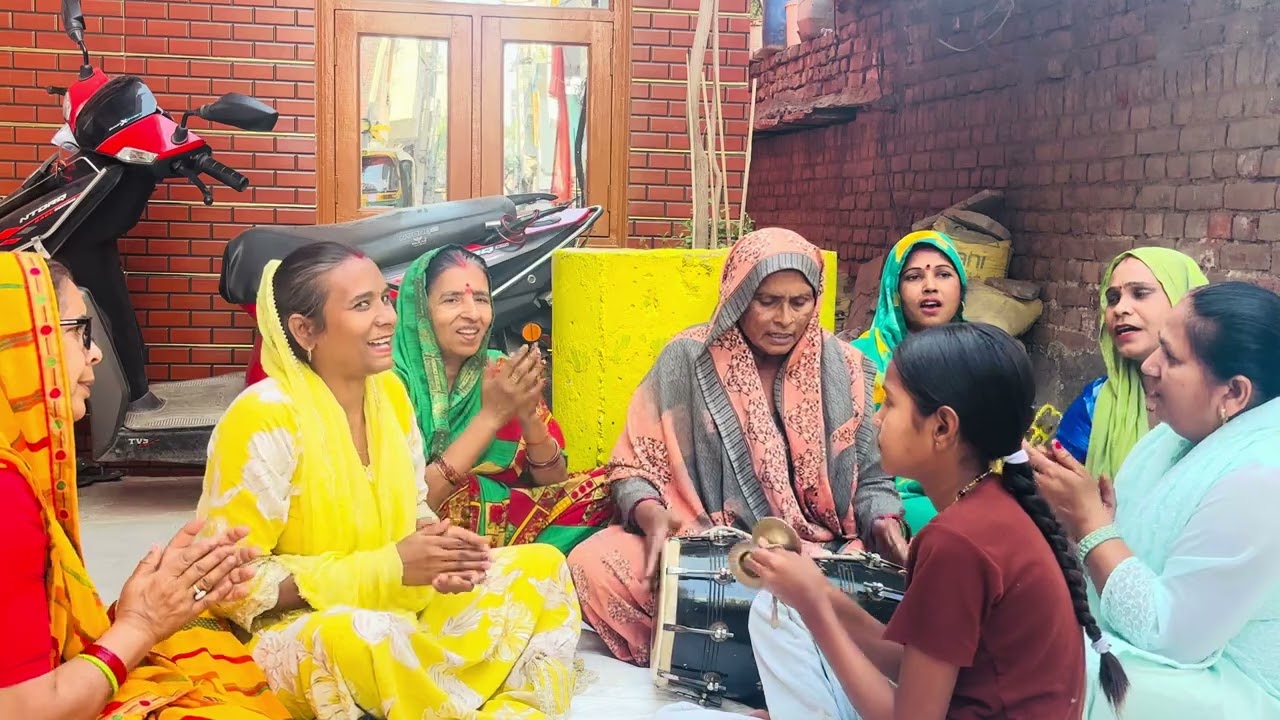 meri Bindiya Lal Gulaal Rasiya Hori ￼