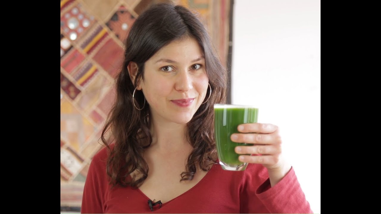 Recette Jus d'Herbe de Blé à l'extracteur de jus Kuvings
