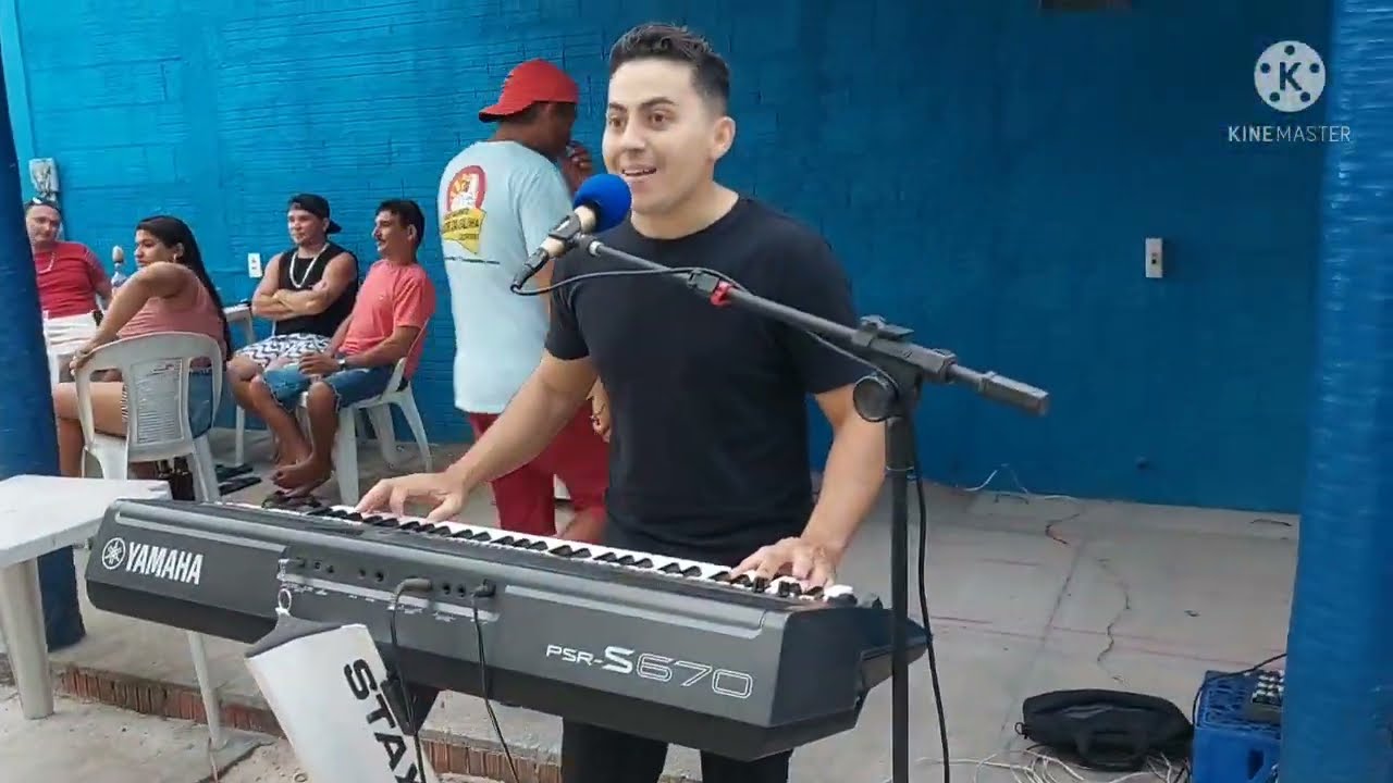 GILDENES ARAÚJO E SEUS TECLADOS AS MELHORES SERESTA AO VIVO NO BAR DO MARCOS-EM FURTUOSOS-BREGA TOP