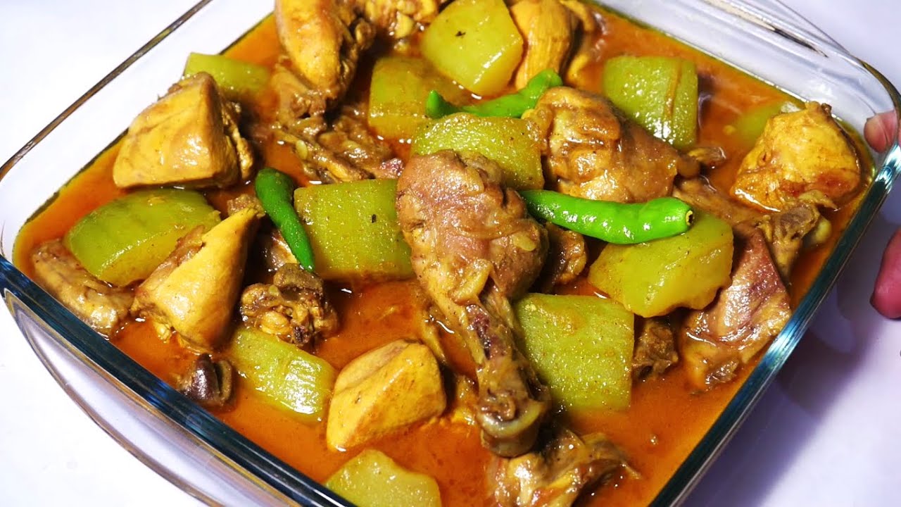 চাল্কুমড়া দিয়ে মুরগির মাংস । Chalkumra diye Murgir Mangsho ।  Chicken with Ash Gourd