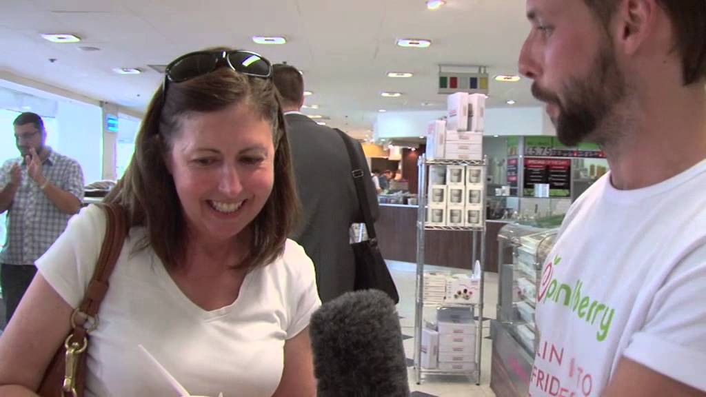 Pinkberry Opens in London