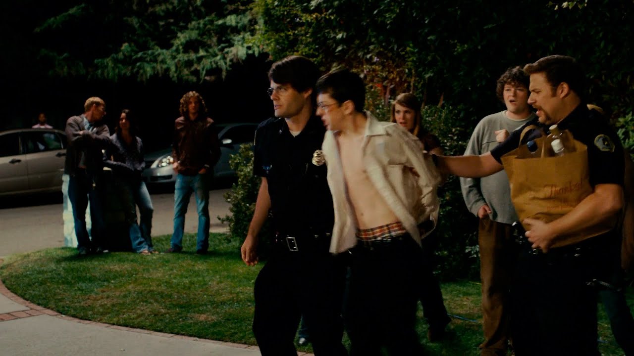 Super Cool | Escena Fogel (McLovin) Sale Arrestado de la Fiesta | Escenas de Peliculas HD
