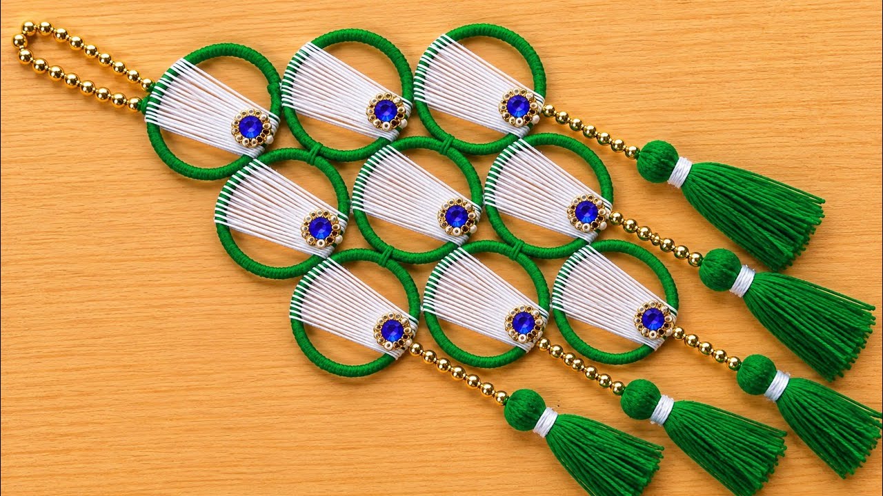 New Wall Hanging Idea! Use bangles and wool and decorate your home - Easy Woolen wall hanging