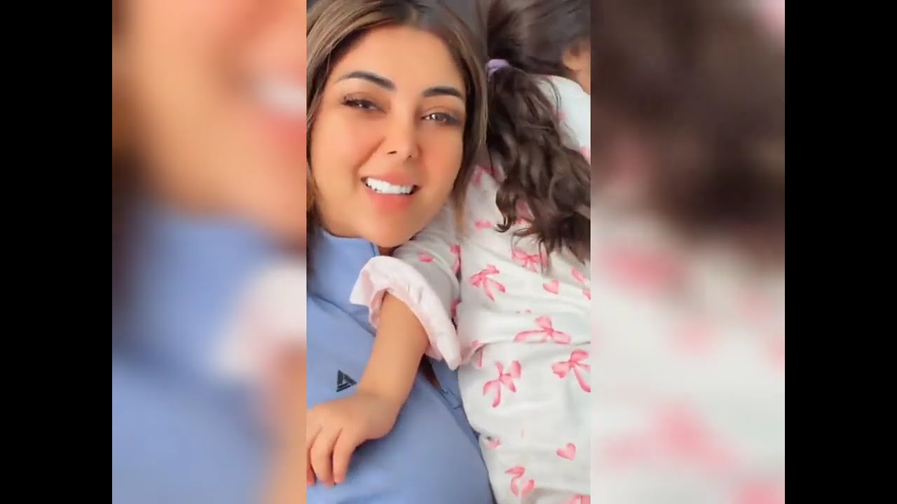 سلول تبغى أيس كريم مو هدية من أمها بعد رجوعها من مصر ❤❤ سالي الزهراني