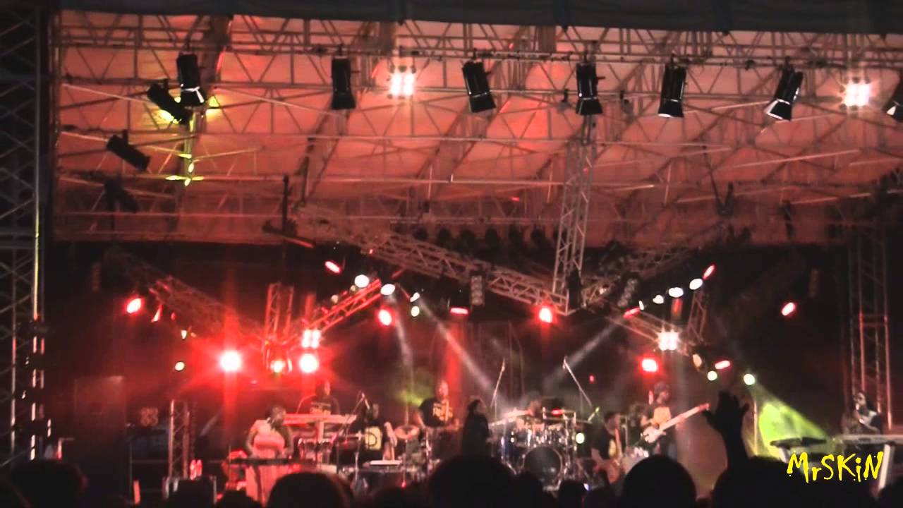 [4/5] Morgan Heritage - Helping Hand - Live @ Filagosto Festival 2012