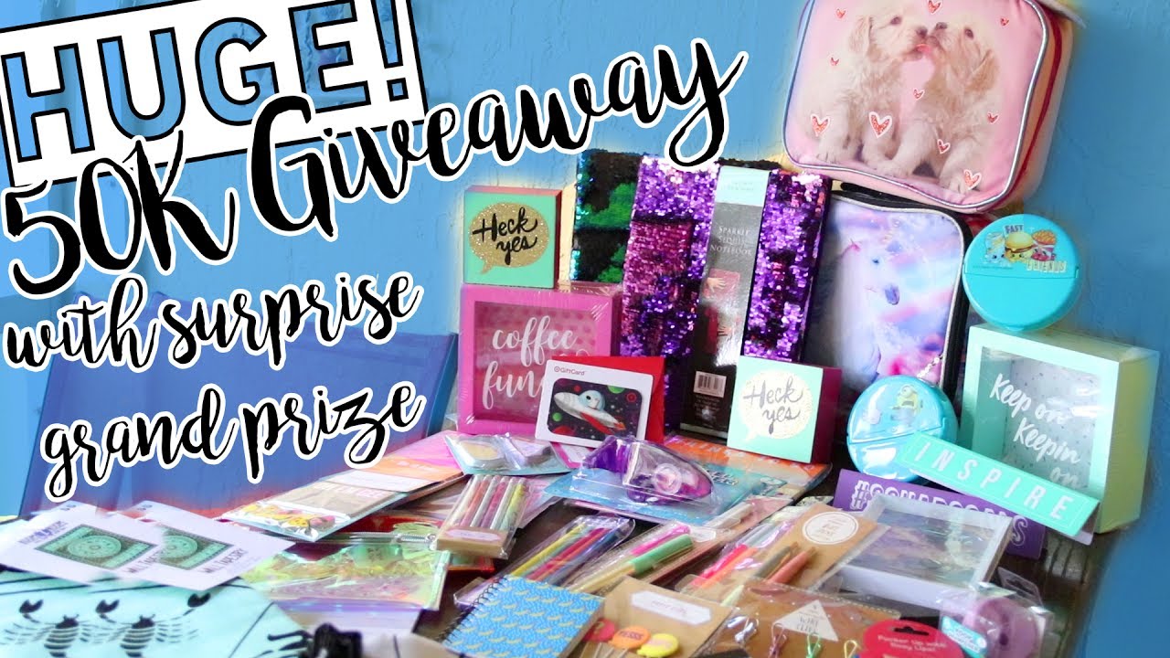 HUGE 50K SUBSCRIBER GIVEAWAY! | BACK TO SCHOOL 2017 (CLOSED)