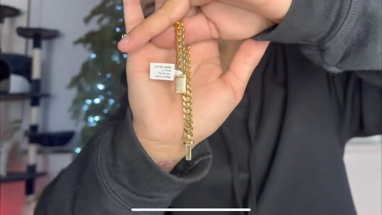 DANIELJEWELRYINC 14K SOLID GOLD 8MM DIAMOND SLEEK LOCK BRACELET!
