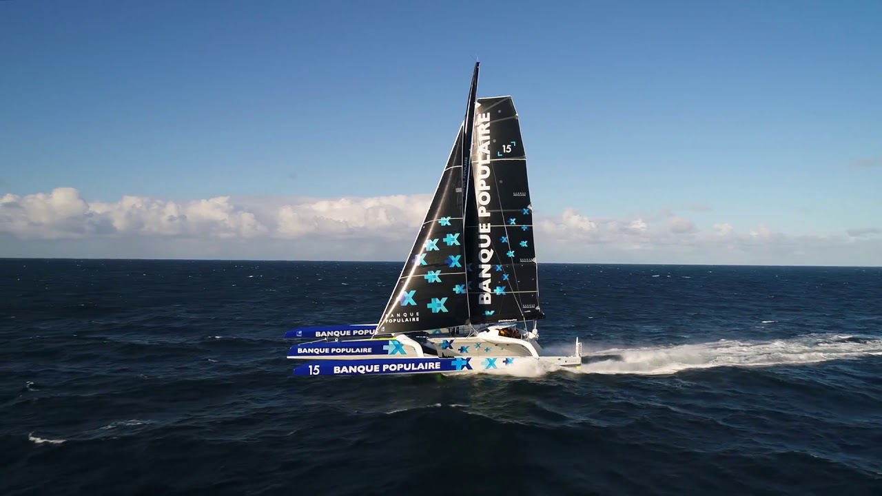 PREMIERS VOLS du MAXI BANQUE POPULAIRE IX - IMAGES DRONE - VOILE BANQUE POPULAIRE
