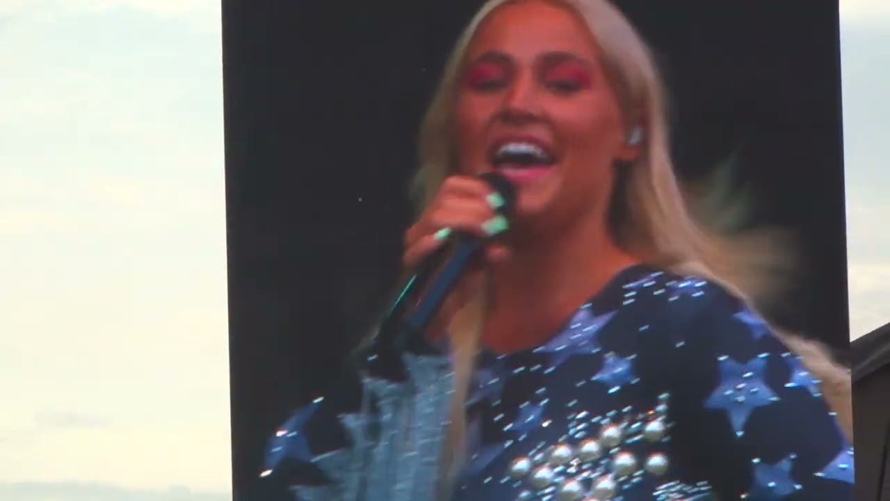Klara Hammarström - Run To The Hills (Live In Helsingborg)