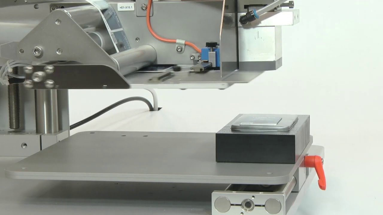 HERMA 414 - Top labeller