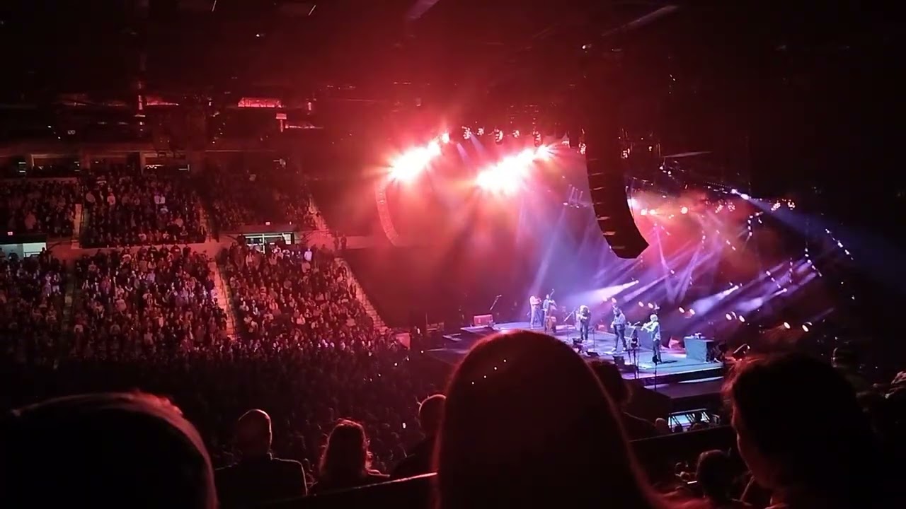 Thunder - Billy Strings live at the Blue Cross Arena in Rochester, NY 11/11/2025
