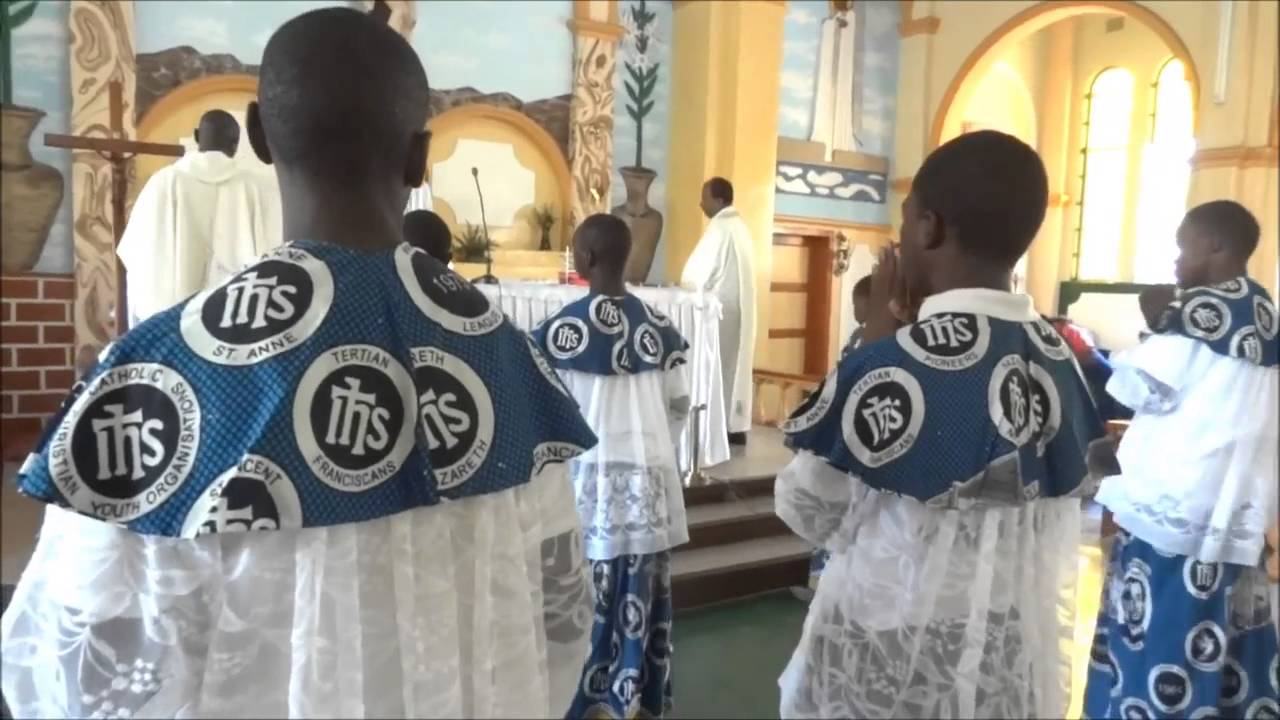Bwacha Parish, the Begining of Mass Video Clip 1