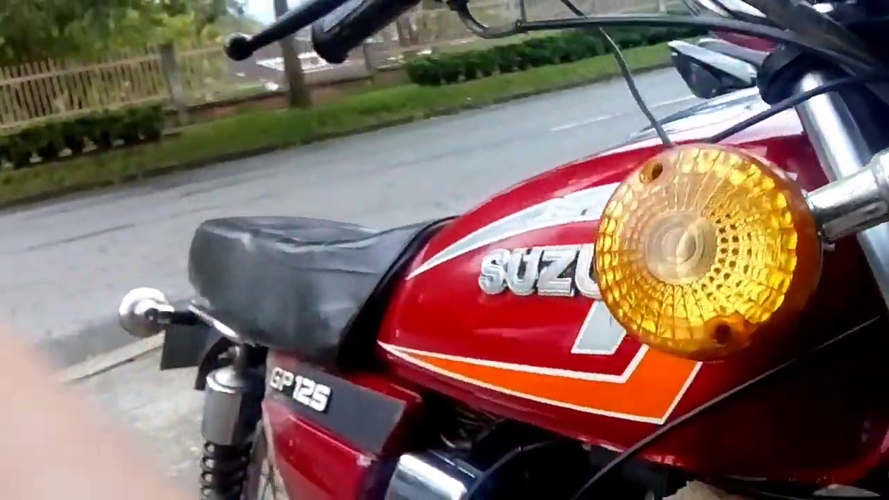 SUZUKI GP 125 japonesa 2 tiempos 1983🇯🇵🔥 un clásico😮 de moto🇨🇴🏁