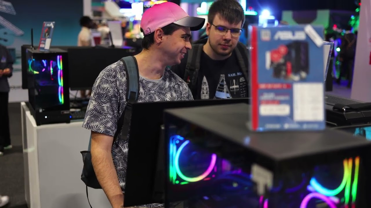 Level Up with ASUS at Comic Con
