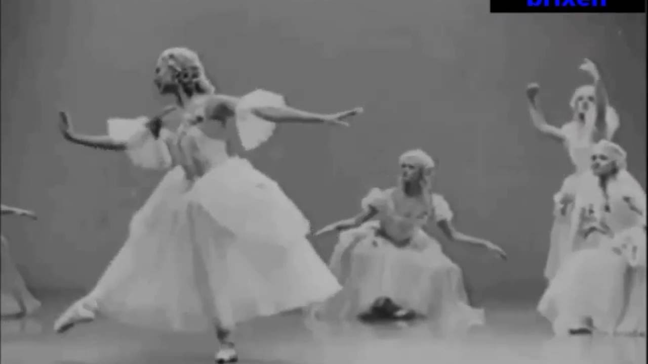 Raisa Struchkova in a 