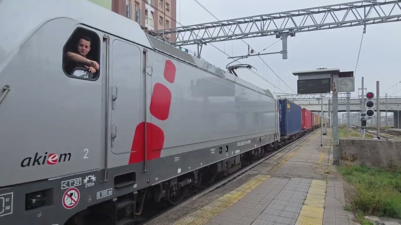 E494-521 db / mdw con container MSC