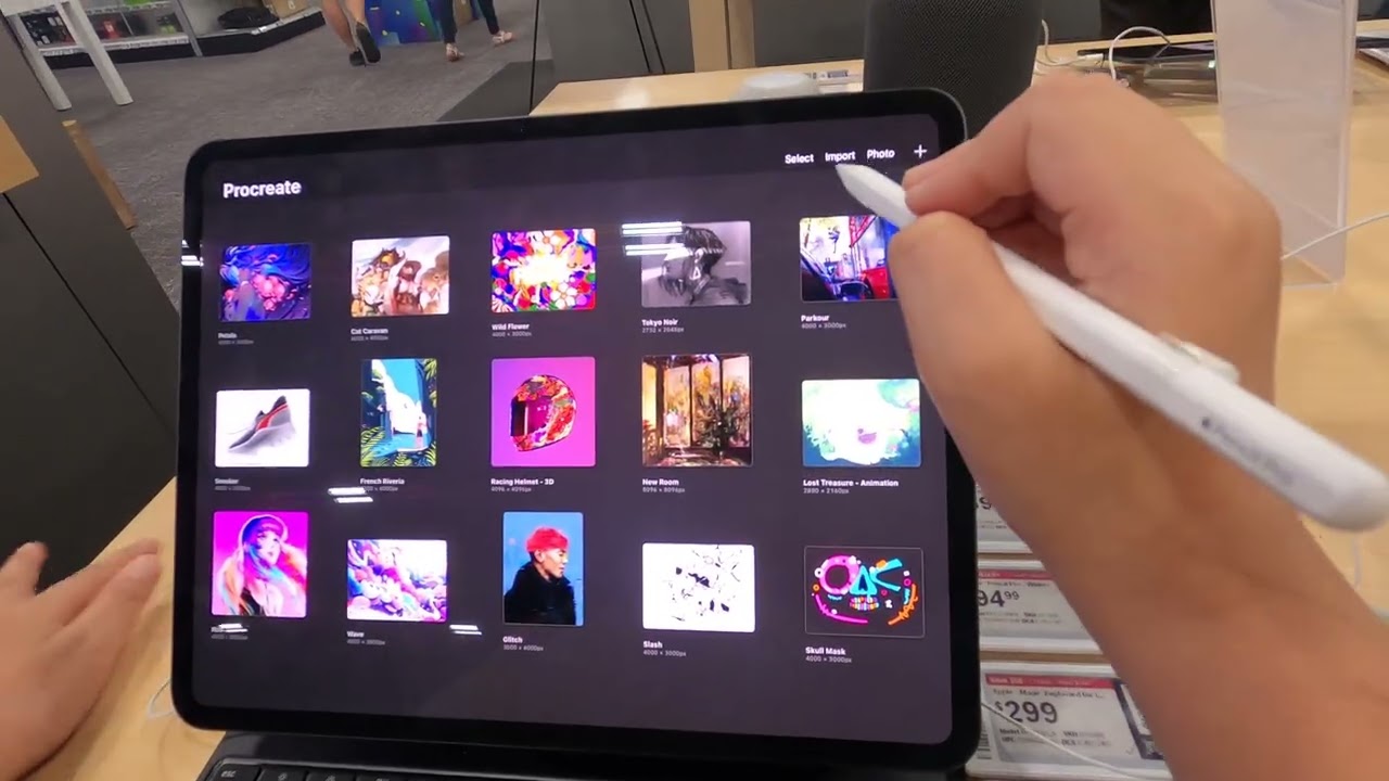 4K Exploring Shopping Store Black Friday 11/30/2025 GH017993 Apple iPad Apple Pencil Procreate App