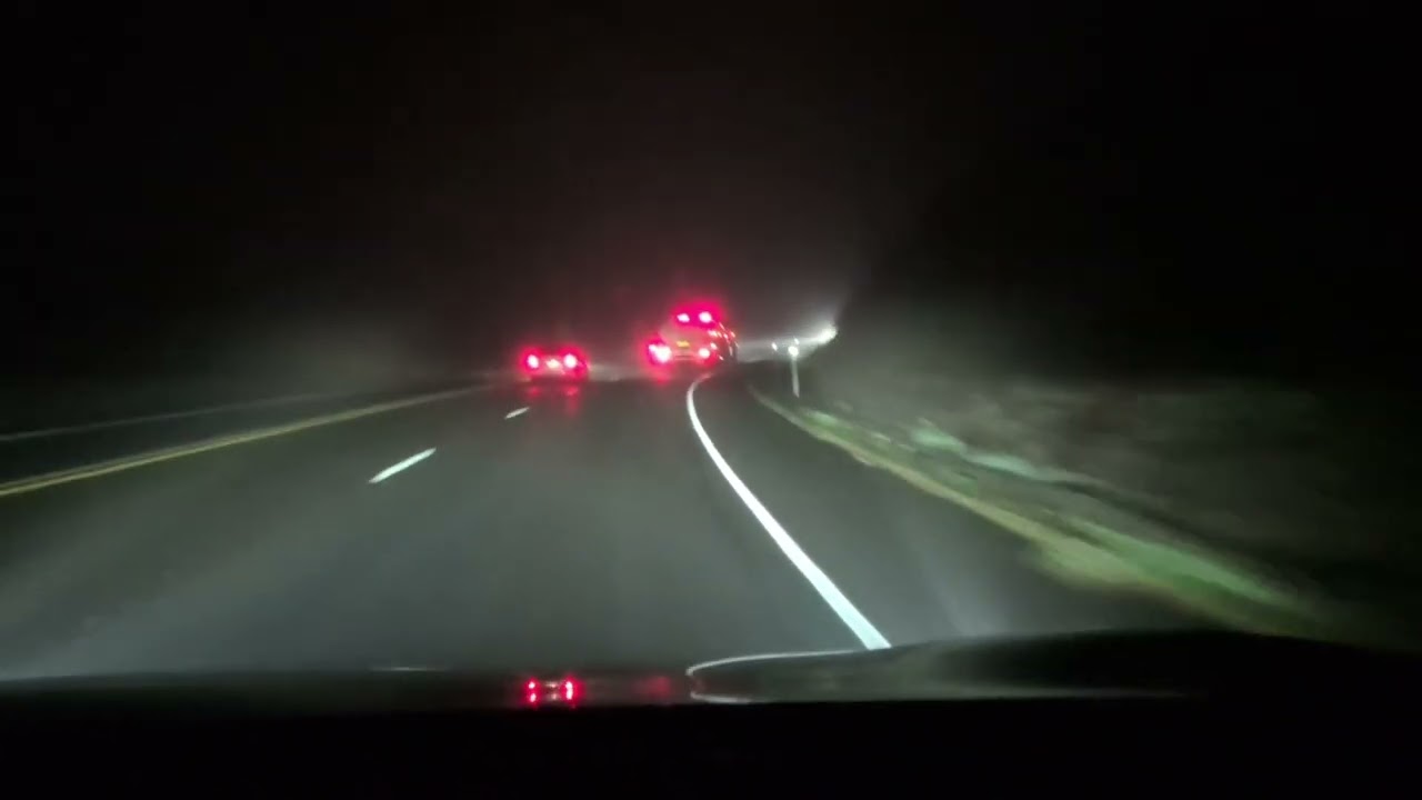 Volkswagen ID.4 Dynamic Light Assist (matrix headlights) on US 2023 AWD Pro S