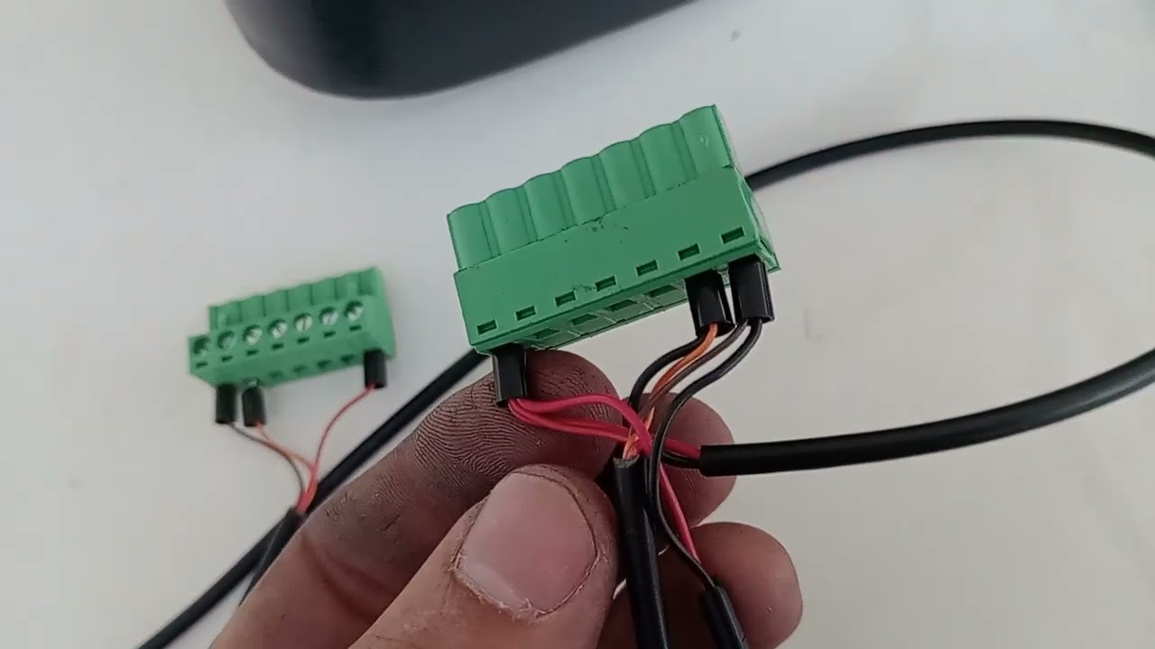como funciona o micro de comutacao dos leds da barreira  e pctograma da cancela intense