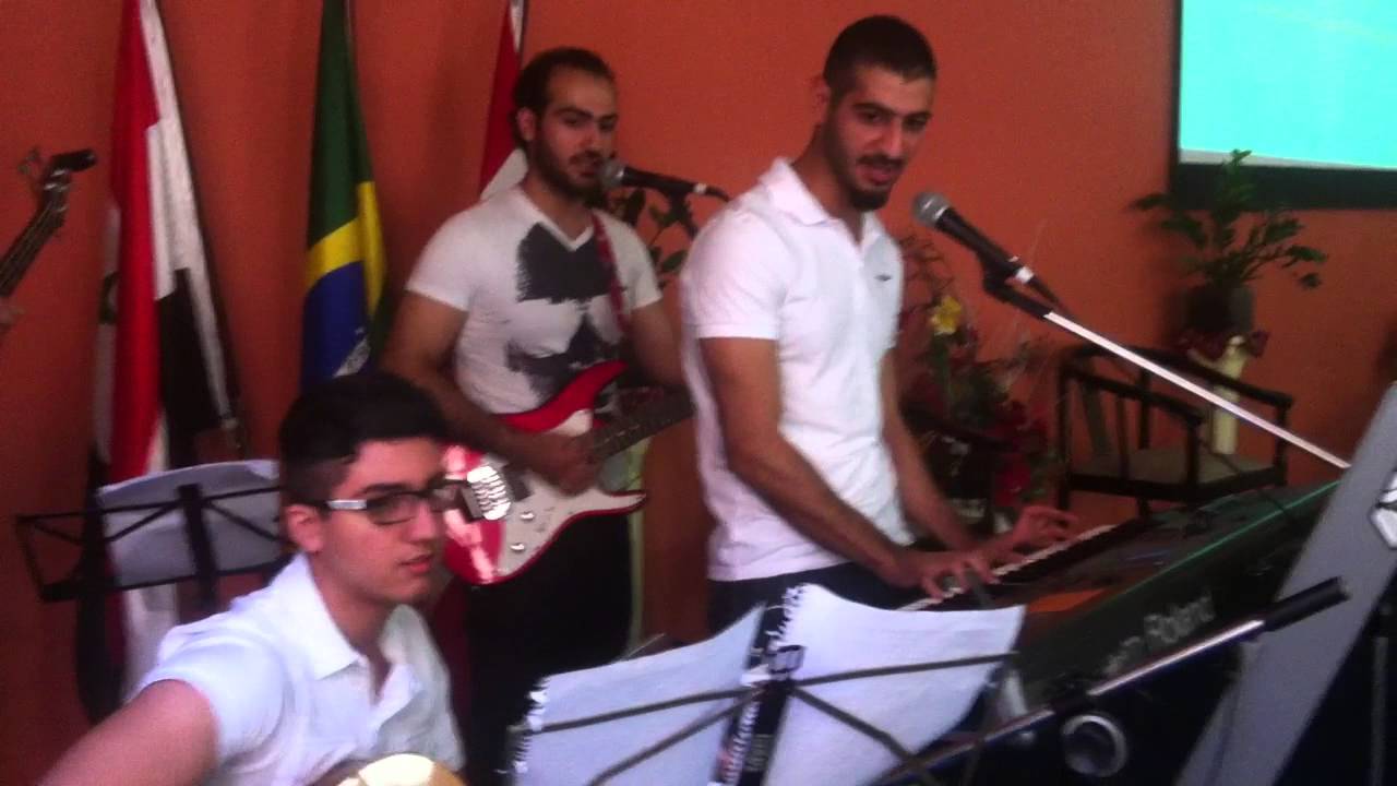 Igreja Árabe - Louvor com Jovens Sírios